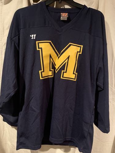 Jersey Adult Unisex Medium Warrior with the letter "M"