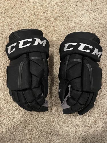 CCM HG12 Pro Stock Gloves - New - Black