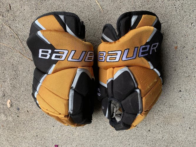 Yellow Senior Bauer 15" Vapor X60 Gloves