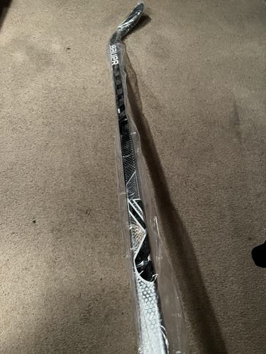 Senior Right Handed Toe Pattern Pro Stock Nexus Geo Hockey Stick