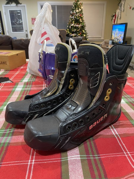 Senior Bauer Regular Width Size 8.5 Supreme TotalOne NXG Hockey Skates
