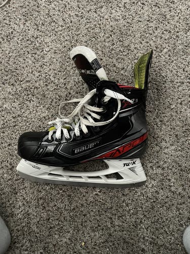 Hockey Skates Senior Used Bauer Vapor X2.9 Regular Width Size 9