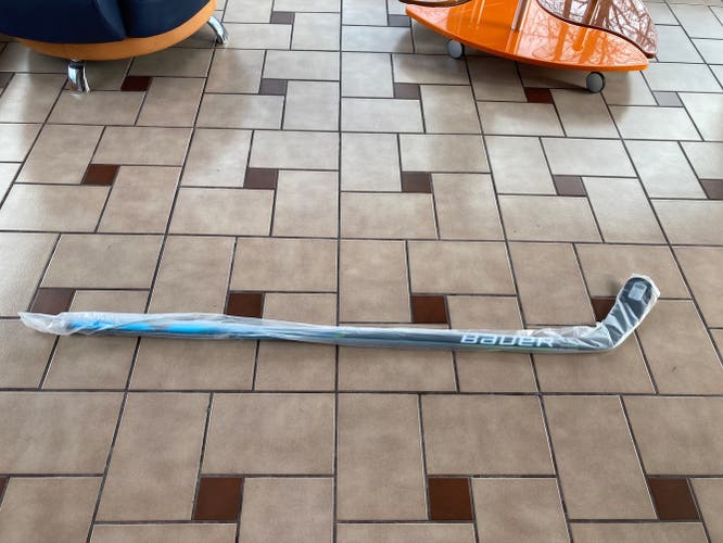 Intermediate Left Hand   Nexus Geo Hockey Stick