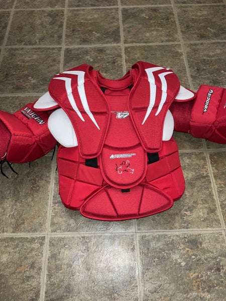 Senior Medium Vaughn Pro Stock Velocity V7 XF Pro Carbon Goalie Chest Protector