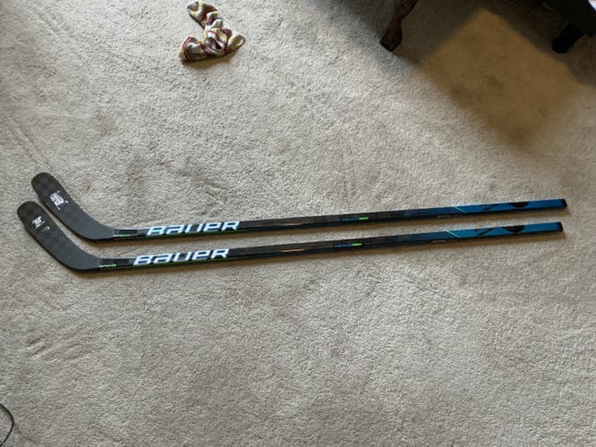 Hockey Stick New Senior Bauer Right Handed Nexus Geo Mid Pattern