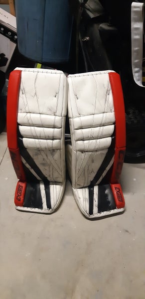 White Goalie Leg Pads Used Senior 33" CCM Extreme Flex lll Pro Stock