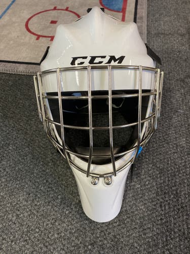 White Goalie Mask Senior Used CCM 1.5