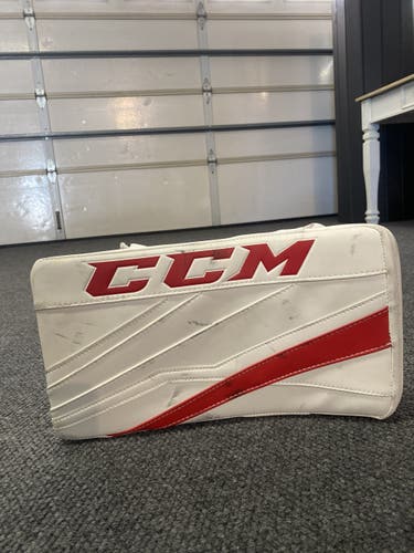 Red Senior Used CCM Regular E3.9