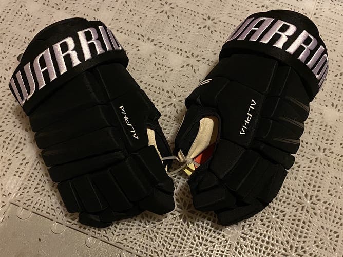 New Black Warrior Alpha QX4 4-Roll Gloves Sr 13