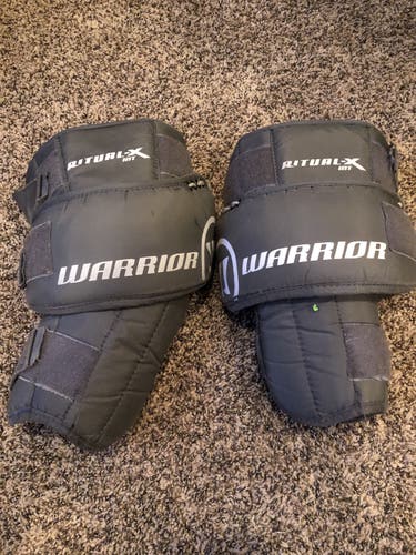 Warrior Hockey Goalie Ritual-X Int knee guards