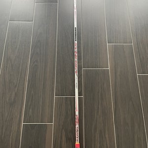Easton Synergy SE Grip  Shaft NHL Game Used