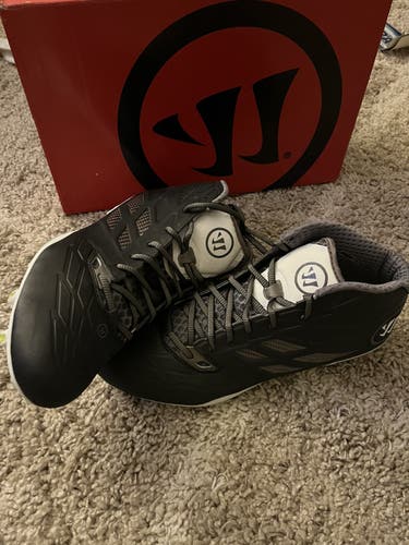 Brand new warrior burn 8.0 lacrosse cleats