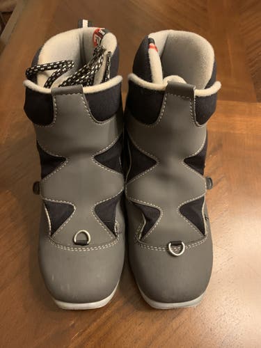 Size 6.5 Used Rossignol Cross Country Ski Boots