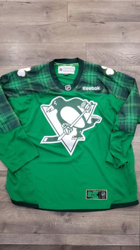 Pittsburgh Penguins Shamrock Jersey XXL