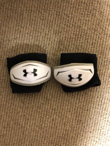 Calvert Hall Team IssuedUnder Armour Arm Pads