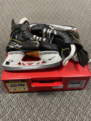 CCM AS3 Pro Size 7.5 Regular width hockey skate