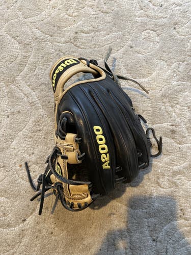 Black High School/College Infield 11.25" A2000 Baseball Glove
