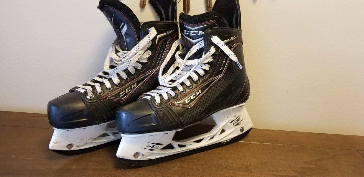 Hockey Skates Senior Used CCM JetSpeed 280 Regular Width Size 8.5