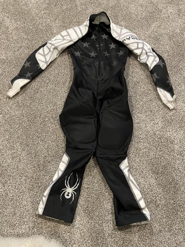 Spyder Youth Performance GS Race Suit, Nearly New