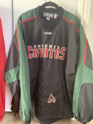 Vintage CCM Phoenix Coyotes Pullover Windbreaker