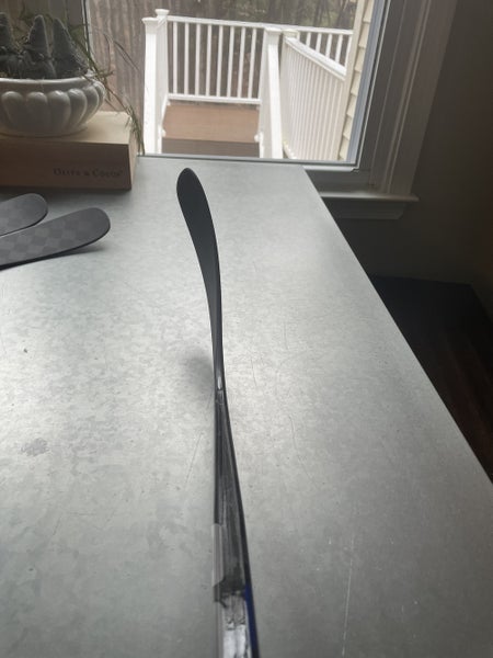 Hockey Stick New Senior Bauer Right Handed Vapor FlyLite Toe Pattern Pro Stock