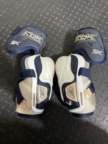 Pro stock RBK 5K elbow pad size 5 medium