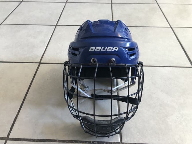 Blue New Medium Bauer  Re-Akt Helmet