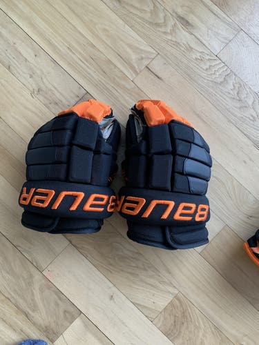 Black Gloves Used Senior Bauer Nexus 2N  left 13” right 14" Pro Stock