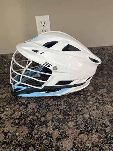 White Adult Player's Cascade S Helmet