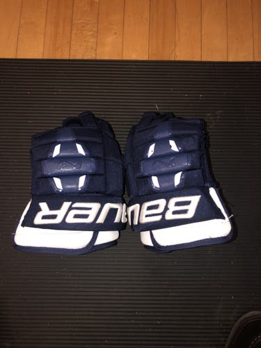 Bauer 13" Pro Stock Nexus 2N Gloves