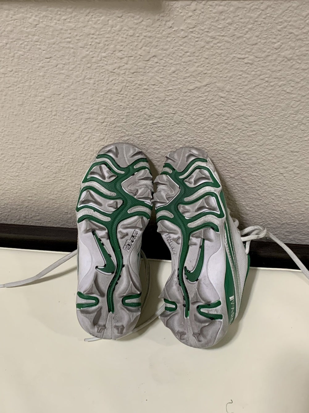 youth nike untouchable cleats