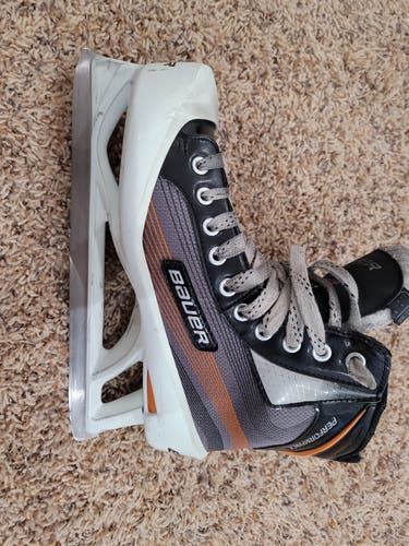 Hockey Goalie Skates Senior Used Bauer Elite Regular Width Size 8.5