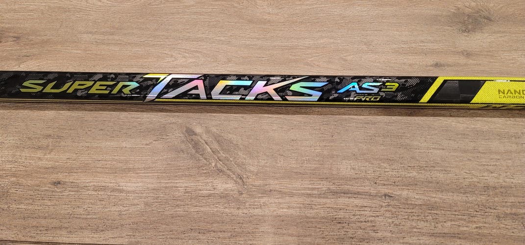 Hockey Stick Senior CCM Left Hand Super Tacks AS3 Pro Mid Pattern