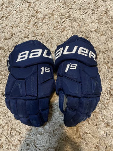 Bauer pro stock Canucks gloves Stecher 13