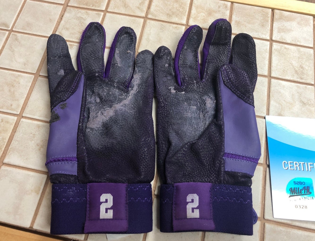 What the Pro Wears: Troy Tulowitzki (Batting Gloves, Cleats, Glove