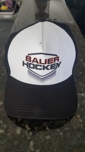 Black Hat Adult Men's New Medium/Large Bauer