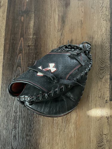 Youth under armour catchers mitt