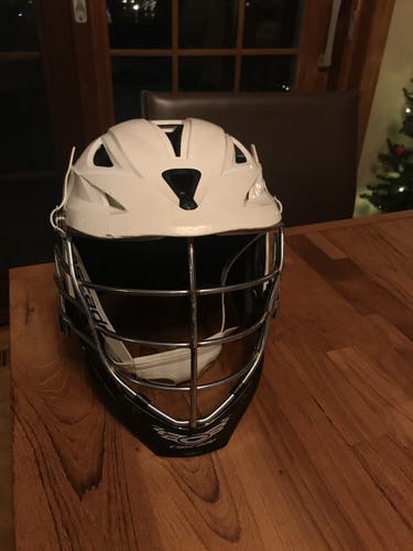 White Adult Cascade R Helmet
