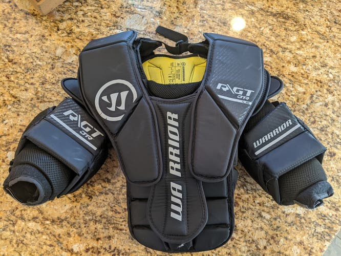 Goalie Chest Protector Junior Used Small Warrior Ritual GT