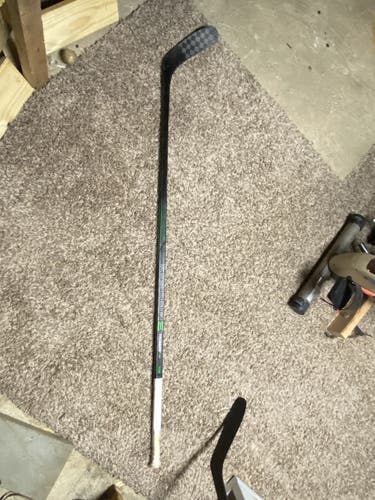 Senior Right Handed Mid Pattern Pro Stock Ribcor Trigger 5 Pro Hockey Stick