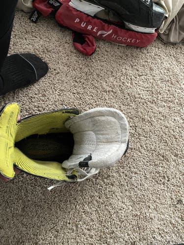 Senior Bauer  Size 11 Supreme S29 Hockey Skates