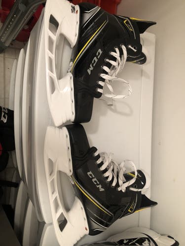 Sig Hockey Skates