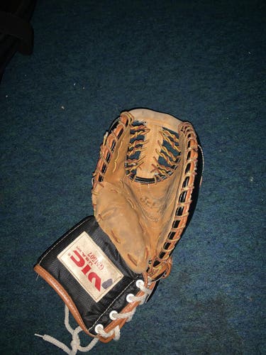 Vintage Vic GM507 goalie catch glove