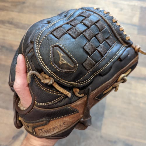 Mizuno Franchise 12" RHT Glove - GFN1200B2