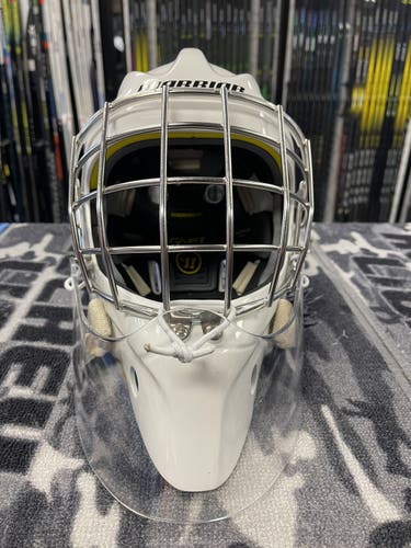 New Warrior Ritual R/F1+ Pro S/M in White with Warrior Helmet Bag