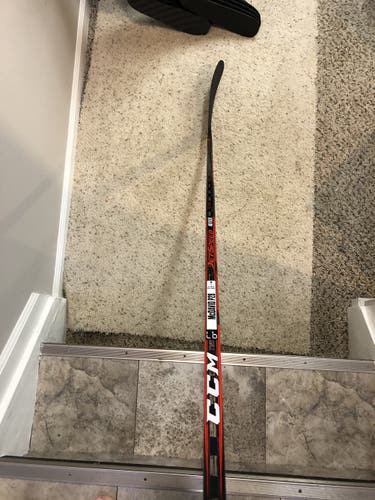 (2) NEW LH CCM Jetspeed Youth Stick P28 40 Flex