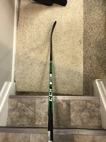 NEW LH CCM Jetspeed Youth Stick P28 20 Flex