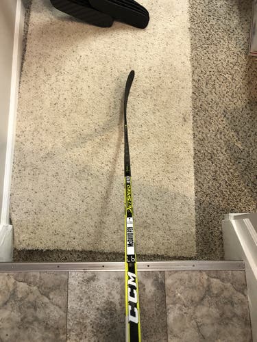 NEW LH CCM Jetspeed Youth Stick P28 10 Flex