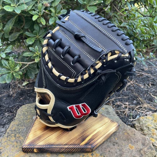2021 Wilson A2000 M1D 33.5" Baseball Catchers Mitt - WBW100114335