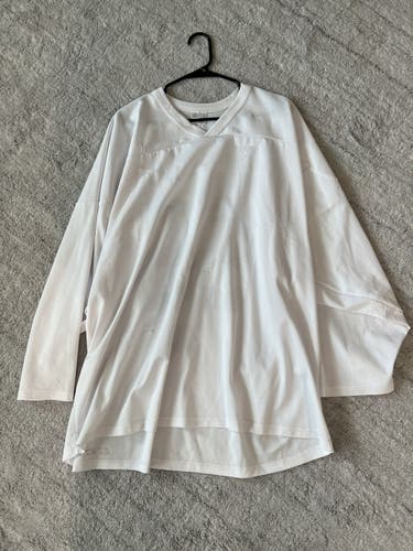 White Men's XL CCM Jersey